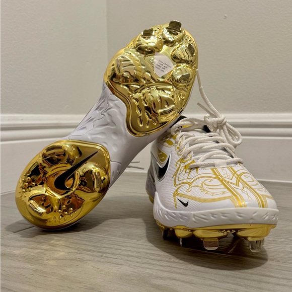 NWOB - Nike Alpha Huarache Elite 3 Low White and Gold - Picture 5 of 8